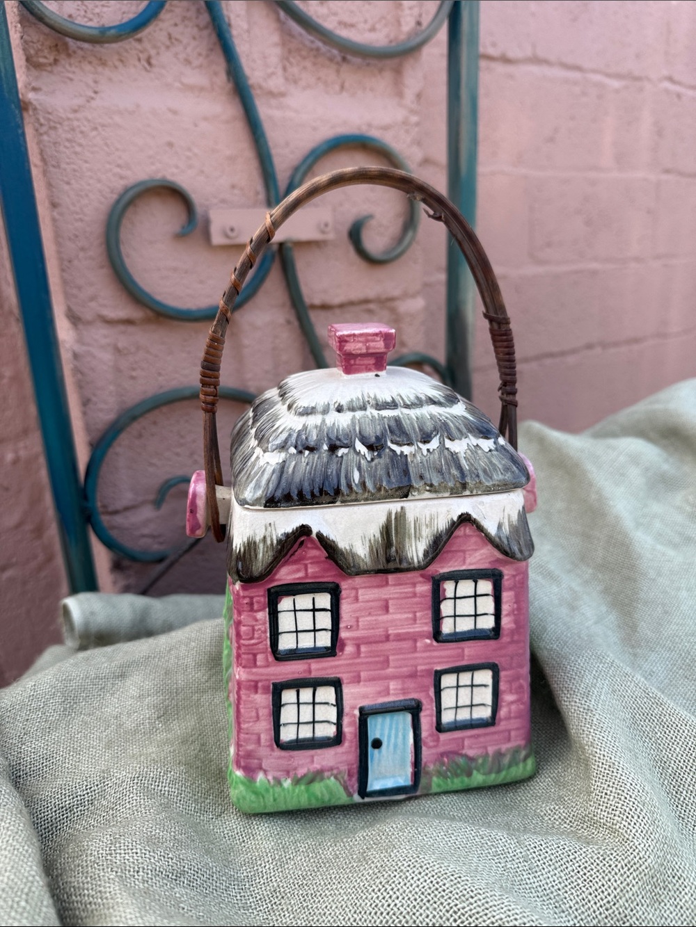Vintage cookie jar